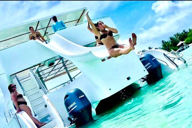 Sand Bar Punta Cana, Snorkeling, Party Boat, Booze Cruise Party - The First Leg: Natural Pool Cruise Off Bávaro Beach