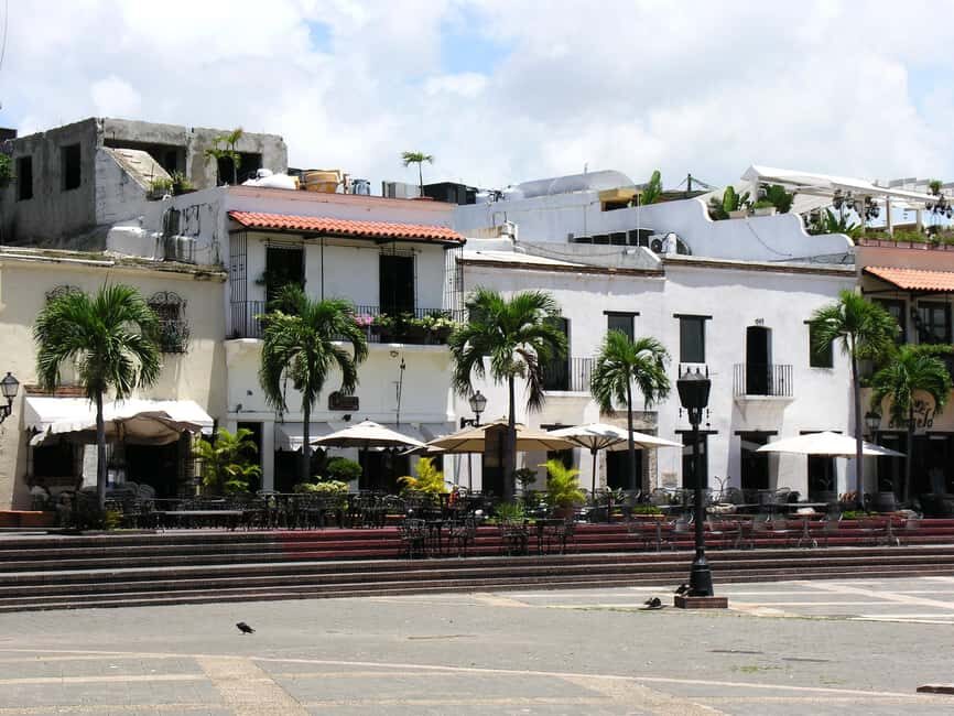 Santo Domingo: Historical City Tour - Museums and cultural stops: Atarazanas Reales and Casa del Cordon