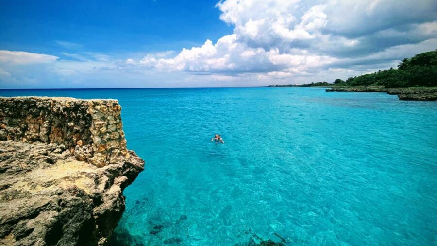 Santo Domingo: Los Tres Ojos, Boca Chica & More - Boca Chica Beach: Fried Fish Lunch and Two Hours to Swim