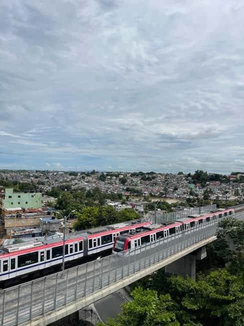 Santo Domingo: The Authentic Dominican Neighborhood Tour - Quick hits