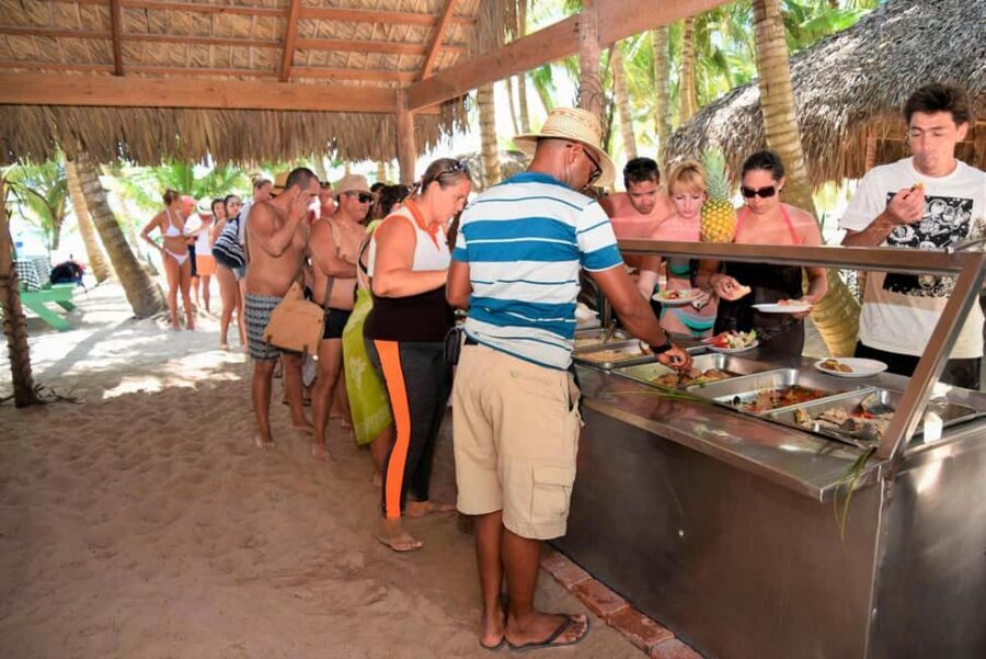 Saona Island from Punta Cana Day Trip with Open Bar - Who This Trip Suits Best