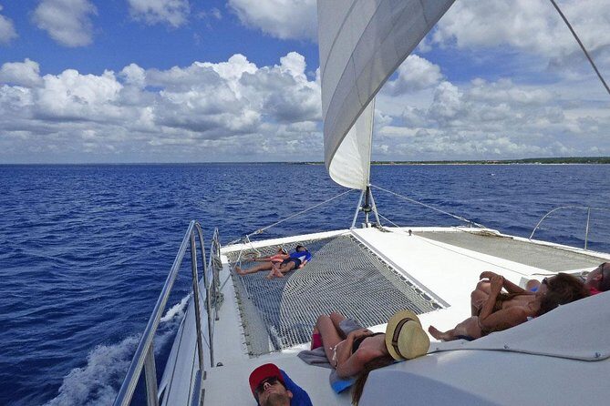 Saona Island small group and relax - luxury catamaran - Lunch on the Water: What’s Included and Why It Feels Like Part of the Trip