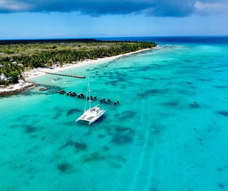 Saona island - Small group tour - Luxury catamaran - Sailing Back to Bayahibe: The Quiet Hour and a Half Cruise