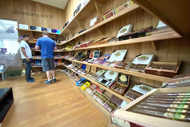 Shopping tour Punta Cana rum cigars coffee larimar chocolate souvenirs mamajuan - Time, pace, and how to plan your 1 to 4 hours