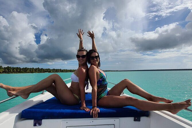 Small Group: Saona Island Full Day Tour - Food, drinks, and the real comfort of a well-run beach day