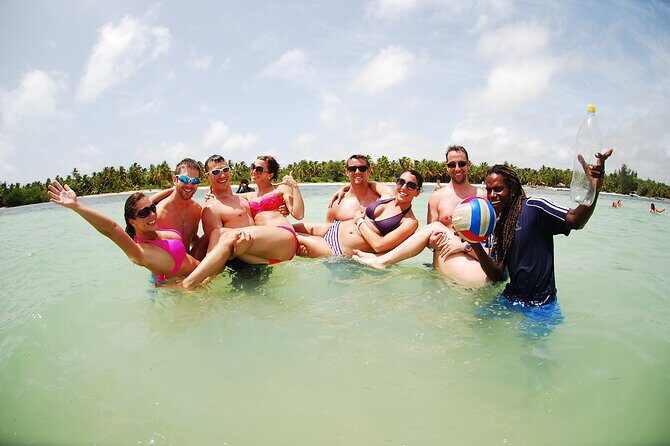 Small Group: Snorkeling Cruise Adventure around the Punta Cana Coast - The return cruise: music, dancing, and laughs on the way back