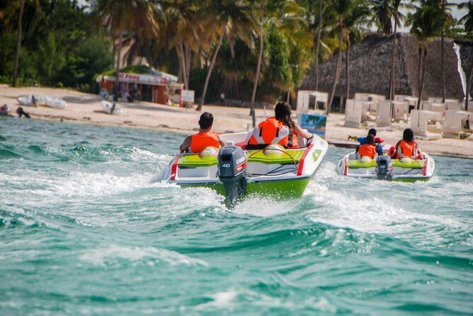 Speedboat & Snorkeling from Punta Cana - Getting picked up and meeting your guide in Punta Cana