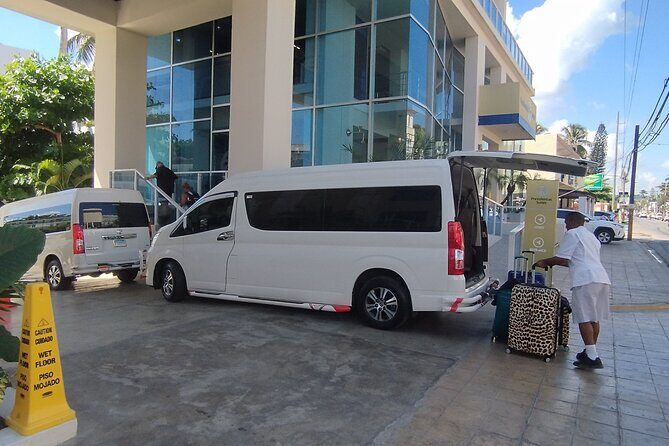 Transfer privado from cabarete to Puerto Plata Airport - Your route: straight to the airport, with room for the stops you want