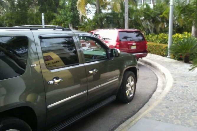 Transfers From All Place at La Romana Bayahibe <=> Sto Dgo (SDQ) - Baby Seats and Family-Friendly Details That Actually Help