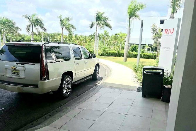 Transfers From All Place at La Romana Bayahibe <=> Sto Dgo (SDQ) - Price and Value: Is $160 per Group a Fair Deal?