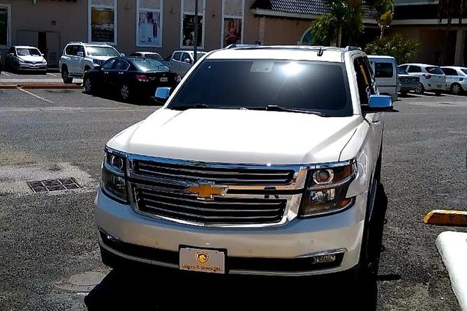 Transfers From Punta Cana Airport (PUJ) <=> To All place at Cap Cana - Door-to-door dropoff in Cap Cana: fewer steps, better first day