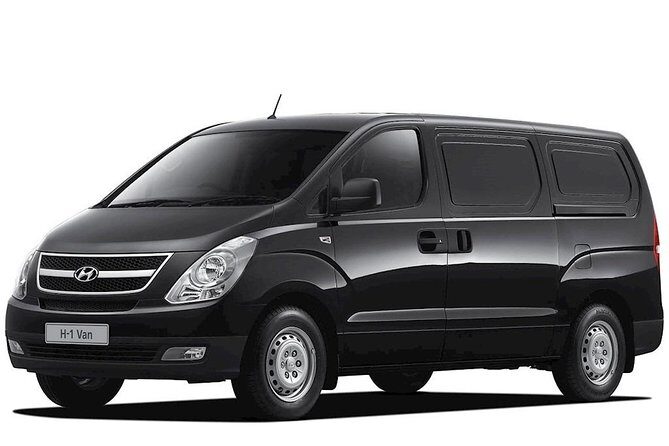 Transfers From Punta Cana Airport (PUJ)<=> To All Place at Uvero Alto Punta Cana - The ride: private SUV/minibus/limo, AC comfort, and onboard extras