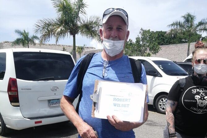 Transportation from Punta Cana Airport TO Punta Cana Hotels - Drivers With Personality: Jorge, Manny, and the Friendly Touch