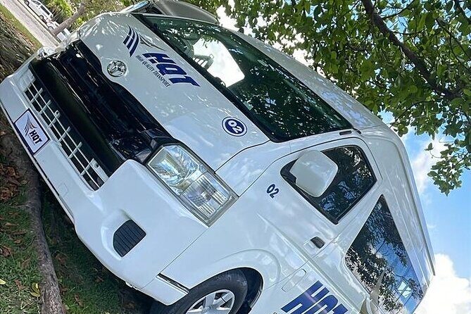 VIP Private Round-Trip Transfer from Punta Cana Airport - Finding the driver at the airport: the details that prevent stress