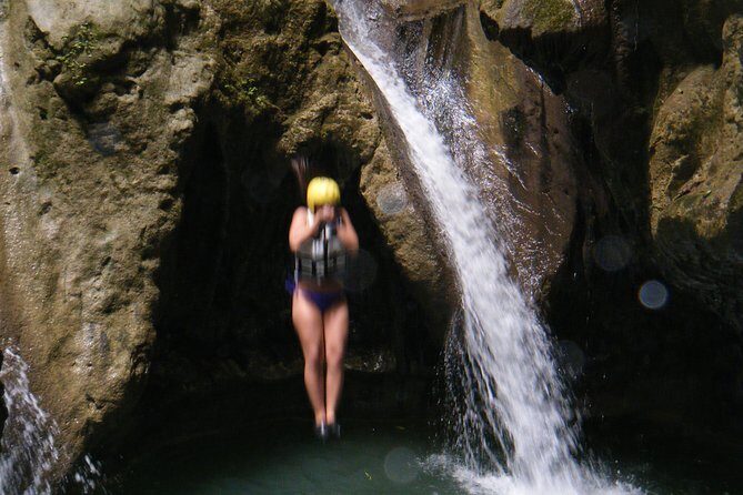 Waterfalls of Damajagua from Puerto Plata - The Hike Up to the Falls: Limestone Steps and Shoe Reality