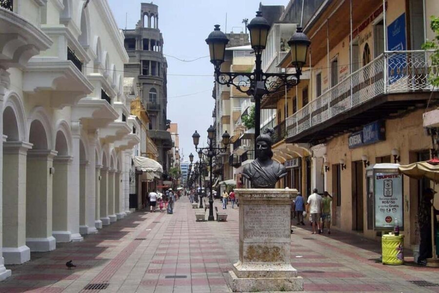 Zona Colonial: Recorrido Histórico con Chocolate y Mamajuana - Should you book this Zona Colonial tour?
