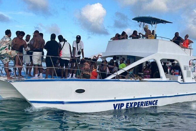 Hip Hop adult only Party Boat with Unlimited drinks and Sandbar - Getting on board: pickup, start time, and timing habits