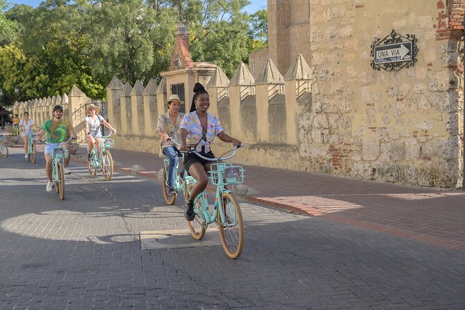 Santo Domingo: Colonial Zone Bike Tour - Colonial Zone on two wheels: why this tour is such a smart first-day move