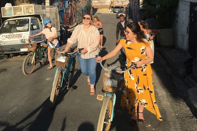 Santo Domingo: Colonial Zone Bike Tour - Calle las Damas: your fast route to the neighborhood’s signature street